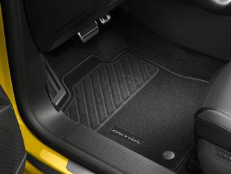 JEU DE TAPIS MOQUETTE AIGUILLETEE - AVANT ET ARRIERE